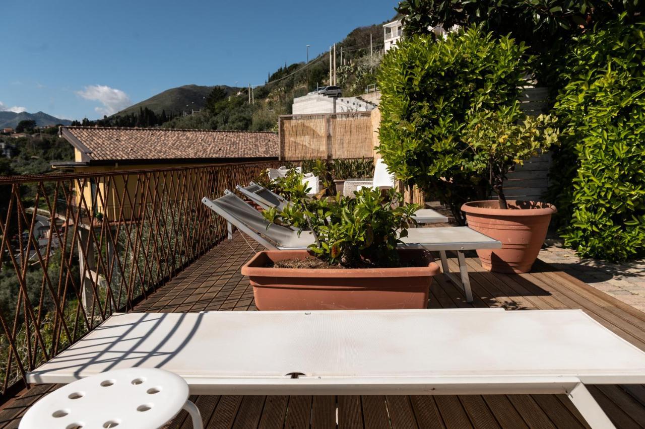 Bnb Casa Rossa มอนเรอาเล ภายนอก รูปภาพ