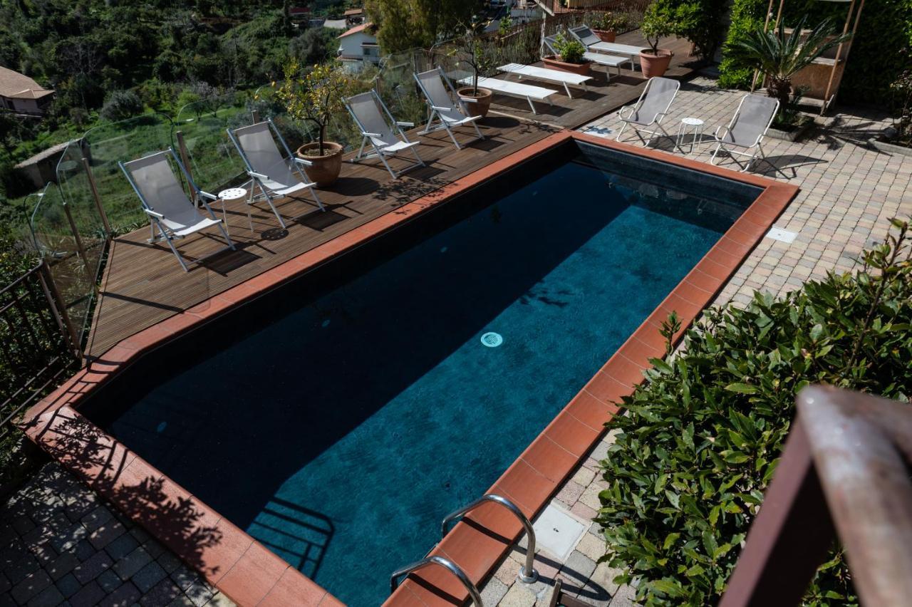 Bnb Casa Rossa มอนเรอาเล ภายนอก รูปภาพ