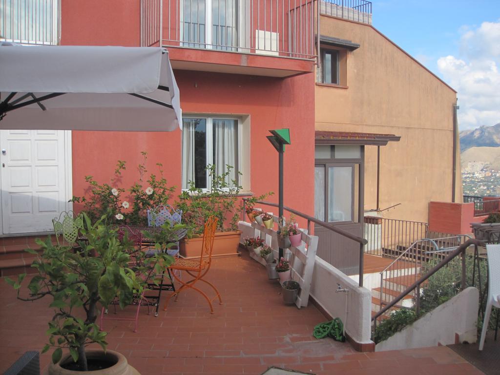 Bnb Casa Rossa มอนเรอาเล ภายนอก รูปภาพ