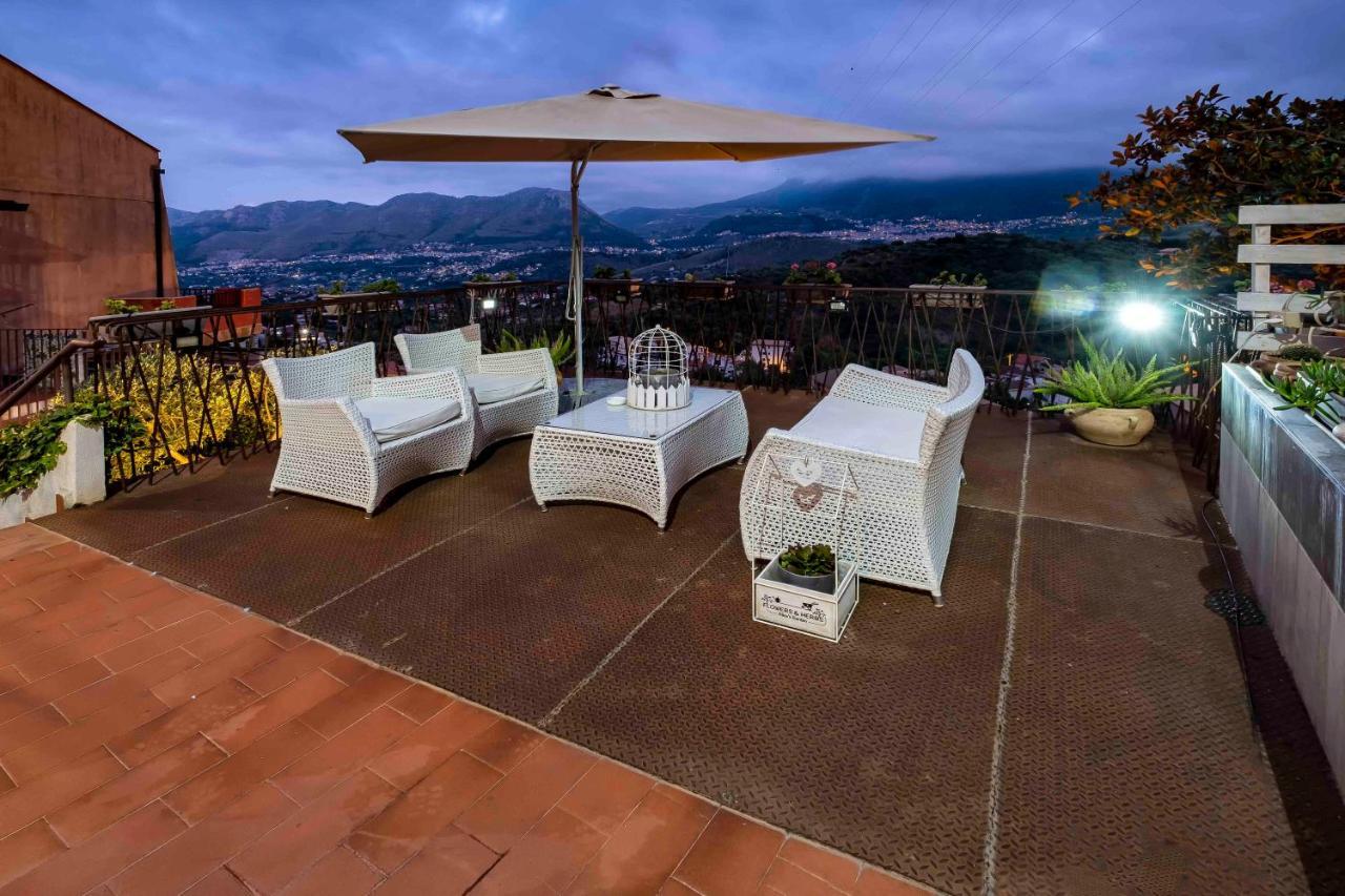 Bnb Casa Rossa มอนเรอาเล ภายนอก รูปภาพ
