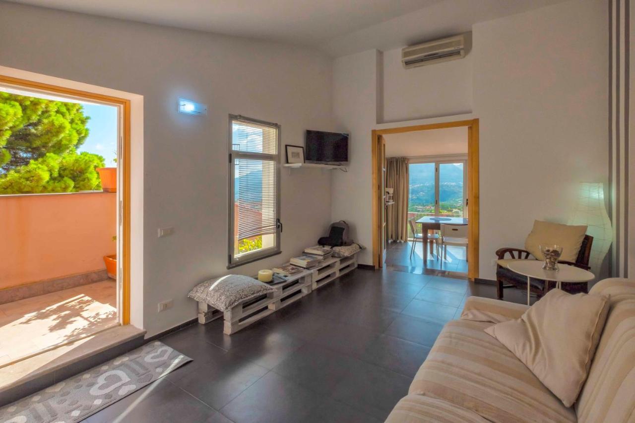 Bnb Casa Rossa มอนเรอาเล ภายนอก รูปภาพ