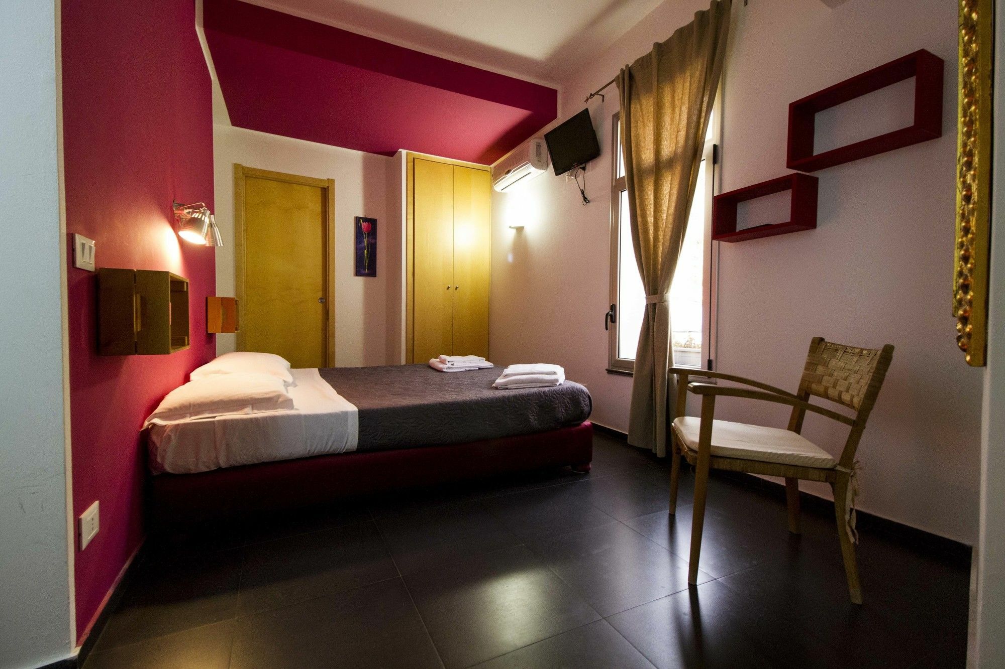 Bnb Casa Rossa มอนเรอาเล ภายนอก รูปภาพ